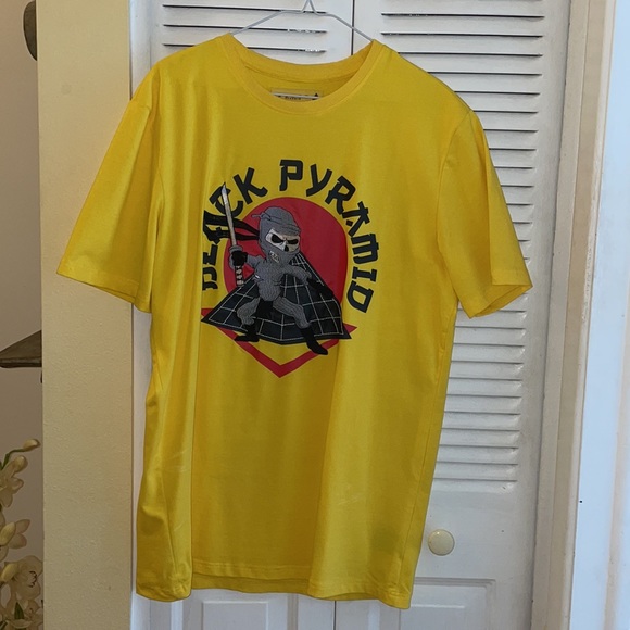 Black Pyramid Ninja Tee - Picture 3 of 6